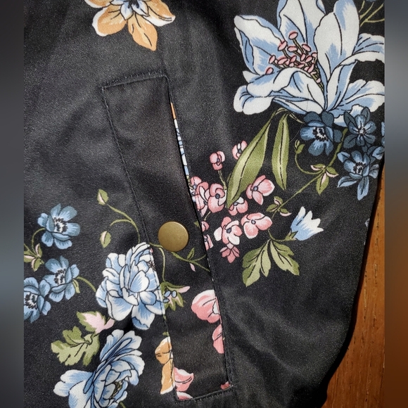 Pink Rose Black Bomber Jacket with Floral Design - Picture 6 of 10
